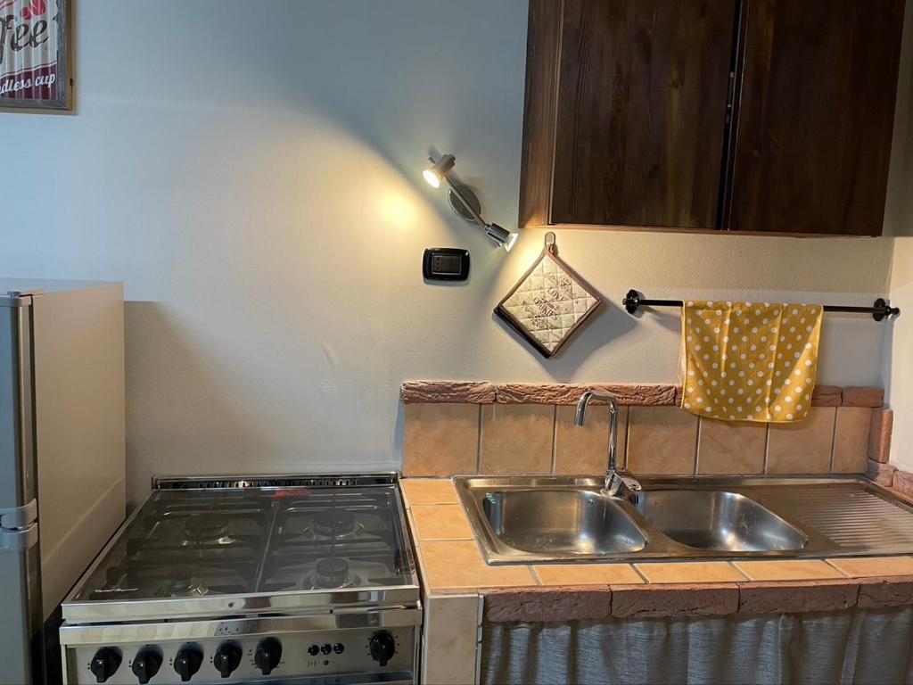 Appartamento Monolocale Deluxe a 2,7 km dal mare per 2 persone Siderno Esterno foto