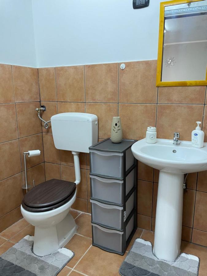 Appartamento Monolocale Deluxe a 2,7 km dal mare per 2 persone Siderno Esterno foto